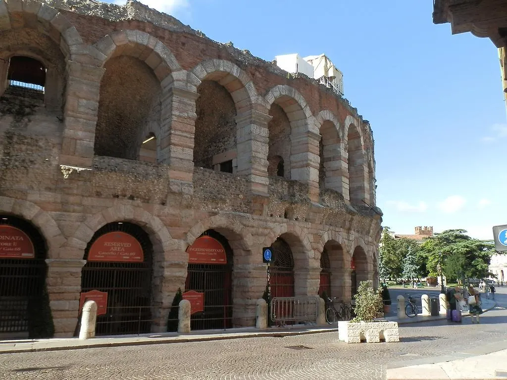 Appartamento Tosca Verona 0*,